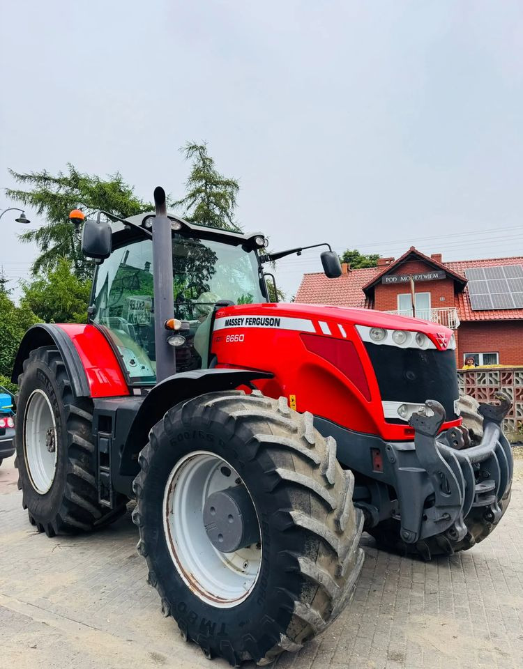 Massey Ferguson 8660 DYNA VT - Farm tractor: picture 1 Massey Ferguson 8660 DYNA VT - Farm tractor: picture 1