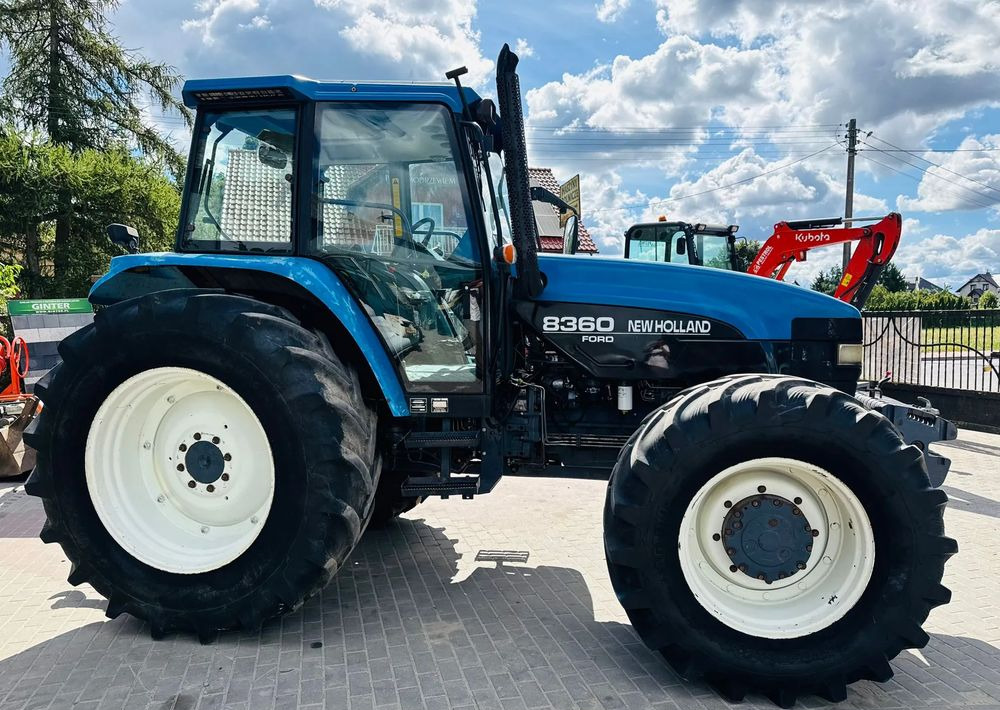 New Holland 8360 - Farm tractor: picture 5 New Holland 8360 - Farm tractor: picture 5