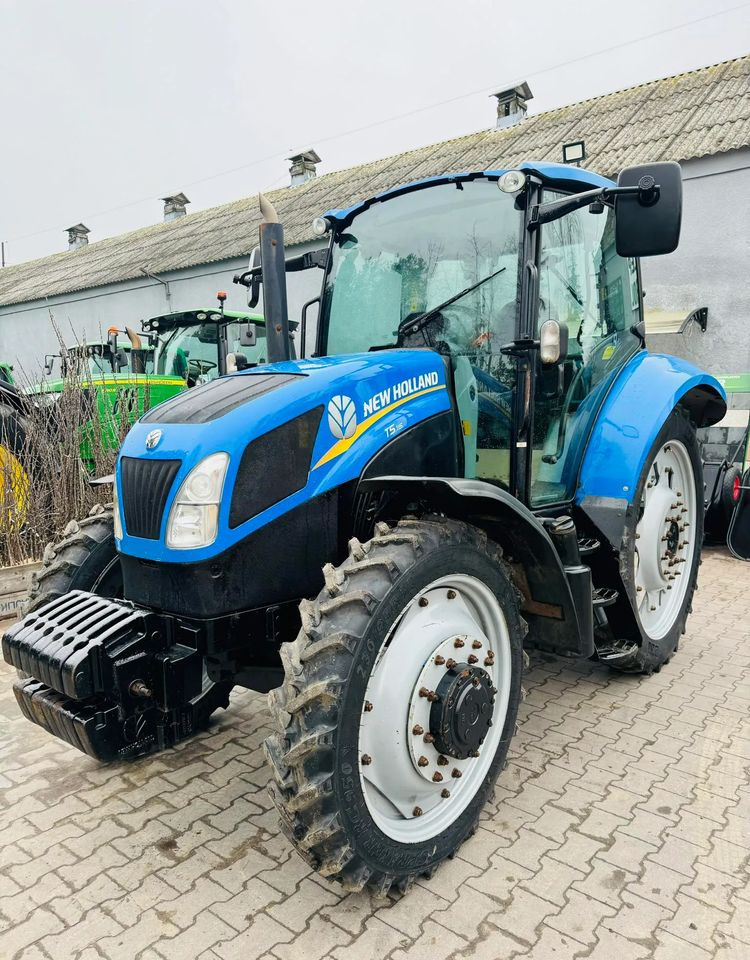 New Holland T5.115 - Farm tractor: picture 4 New Holland T5.115 - Farm tractor: picture 4