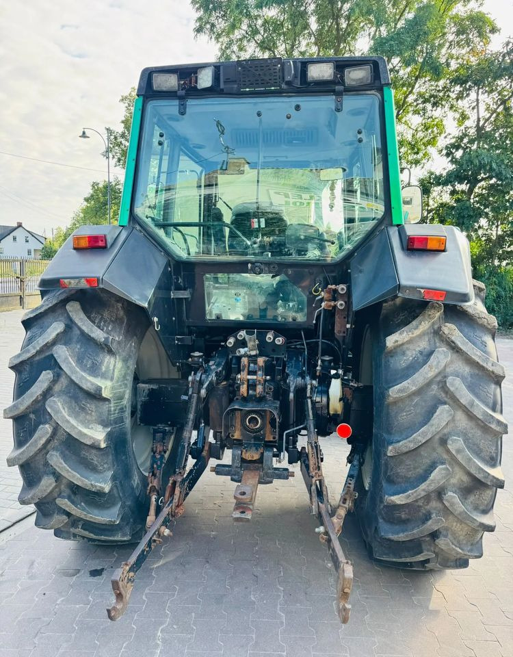 Valtra 8150 - Farm tractor: picture 3 Valtra 8150 - Farm tractor: picture 3
