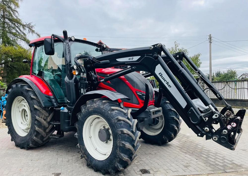 Valtra N104 - Farm tractor: picture 1 Valtra N104 - Farm tractor: picture 1