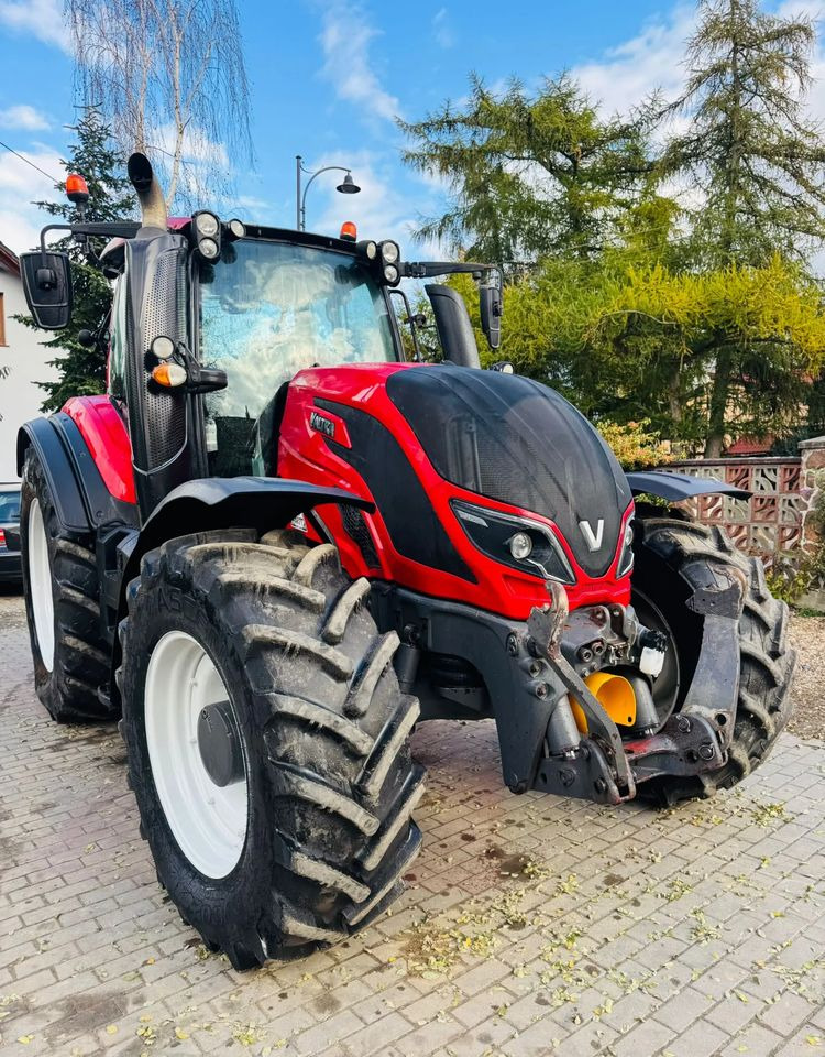 Valtra T194 Versu Twin Trac - Farm tractor: picture 4 Valtra T194 Versu Twin Trac - Farm tractor: picture 4