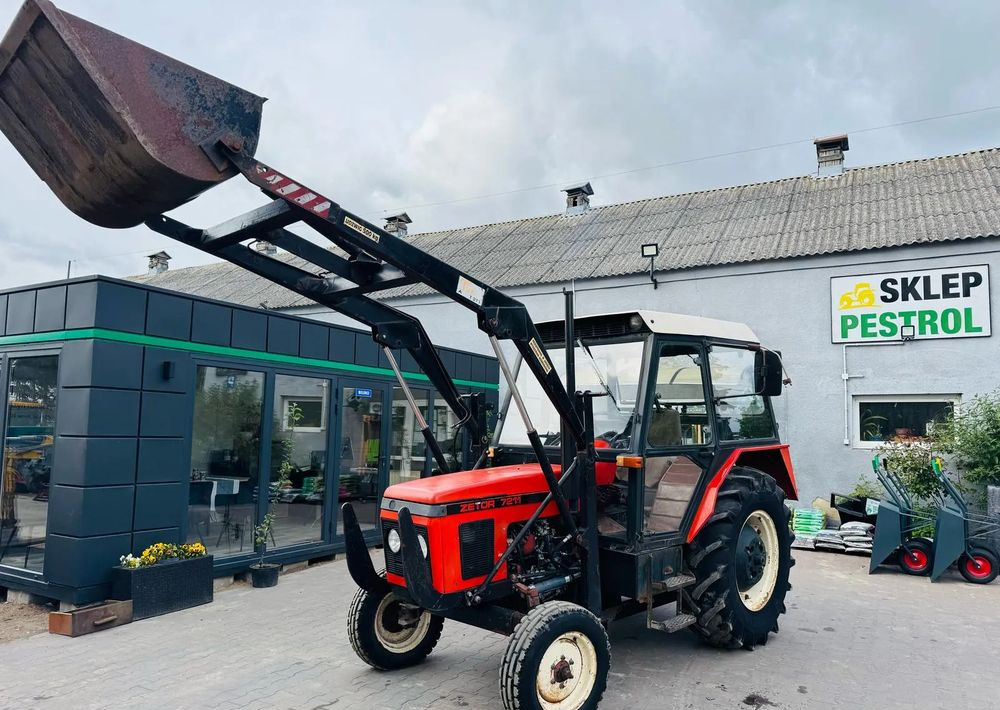 Farm tractor Zetor 7211: picture 1