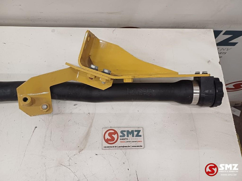 Caterpillar Hose + cap engine oil filler + plates Caterpillar - Engine and parts for Material handling equipment: picture 2 Caterpillar Hose + cap engine oil filler + plates Caterpillar - Engine and parts for Material handling equipment: picture 2