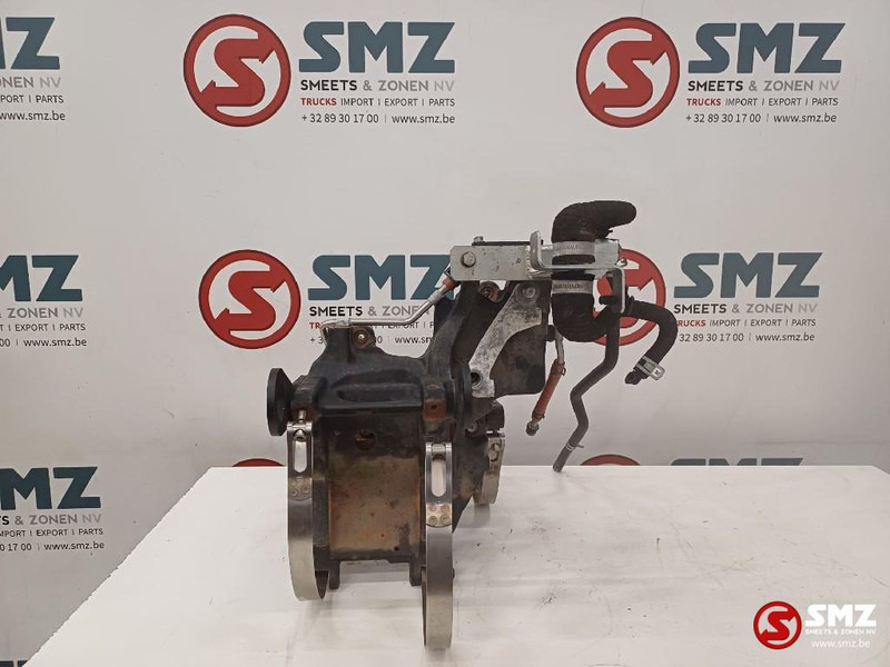 Caterpillar Mounting exhaust Caterpillar - Exhaust system for Material handling equipment: picture 4 Caterpillar Mounting exhaust Caterpillar - Exhaust system for Material handling equipment: picture 4