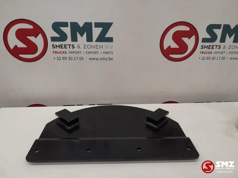 Caterpillar Swivel guard steel plate Caterpillar - Frame/ Chassis for Material handling equipment: picture 2 Caterpillar Swivel guard steel plate Caterpillar - Frame/ Chassis for Material handling equipment: picture 2