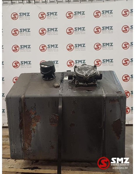 Hiab Occ hydraulische tank 200L Hiab - Hydraulic tank for Truck: picture 1 Hiab Occ hydraulische tank 200L Hiab - Hydraulic tank for Truck: picture 1