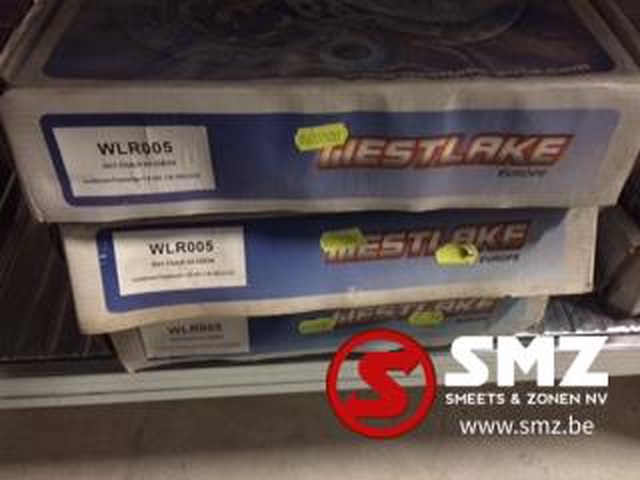 Honda Koppelingsset accord - civic 2.0d & 1.8i - Clutch and parts for Truck: picture 1 Honda Koppelingsset accord - civic 2.0d & 1.8i - Clutch and parts for Truck: picture 1