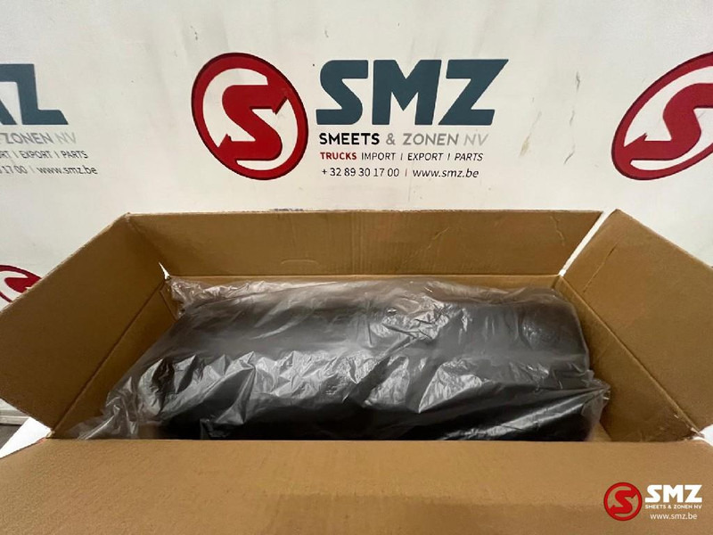 Iveco Afdekkap spiegel rechts - Rear view mirror for Truck: picture 4 Iveco Afdekkap spiegel rechts - Rear view mirror for Truck: picture 4