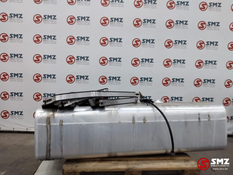 Iveco Occ brandstoftank 580L Iveco - Fuel tank for Truck: picture 1 Iveco Occ brandstoftank 580L Iveco - Fuel tank for Truck: picture 1
