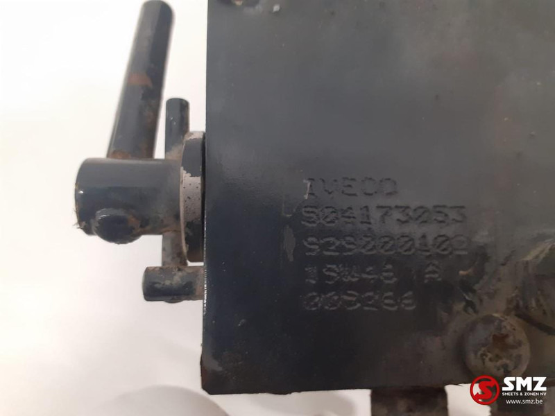 Iveco Occ cabinekantelpomp Iveco - Frame/ Chassis for Truck: picture 4 Iveco Occ cabinekantelpomp Iveco - Frame/ Chassis for Truck: picture 4