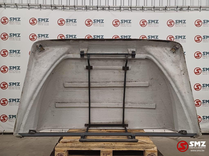 Iveco Occ dakspoiler STRALIS E6 Iveco - Aerodynamics/ Spoiler for Truck: picture 2 Iveco Occ dakspoiler STRALIS E6 Iveco - Aerodynamics/ Spoiler for Truck: picture 2