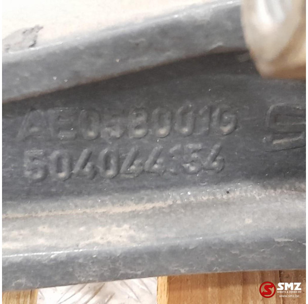 Iveco Occ set bladveersteunen L/R aandrijfas Iveco - Frame/ Chassis for Truck: picture 5 Iveco Occ set bladveersteunen L/R aandrijfas Iveco - Frame/ Chassis for Truck: picture 5