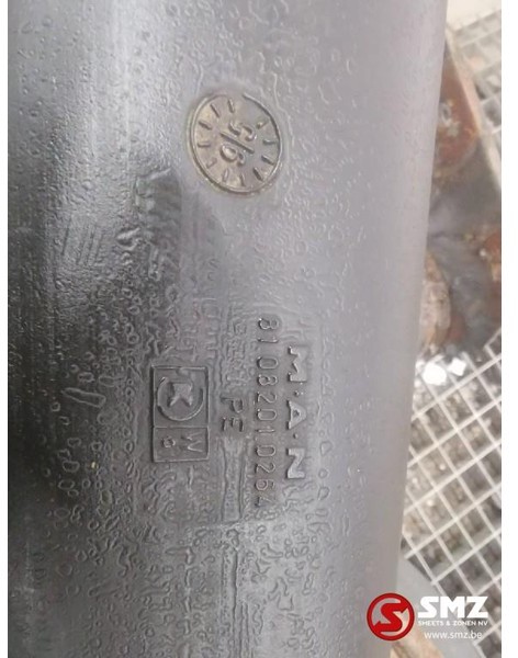 MAN Occ Luchtfilterhuis MAN F2000 - Air filter for Truck: picture 3 MAN Occ Luchtfilterhuis MAN F2000 - Air filter for Truck: picture 3