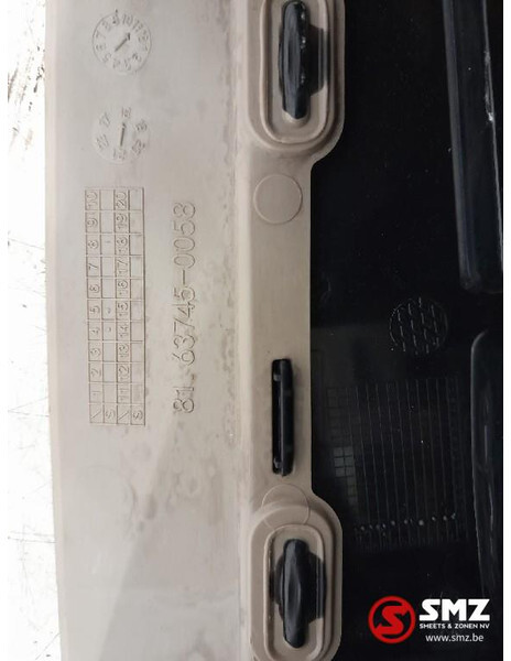 MAN Occ middengedeelte bovenconsole MAN - Cab and interior for Truck: picture 2 MAN Occ middengedeelte bovenconsole MAN - Cab and interior for Truck: picture 2