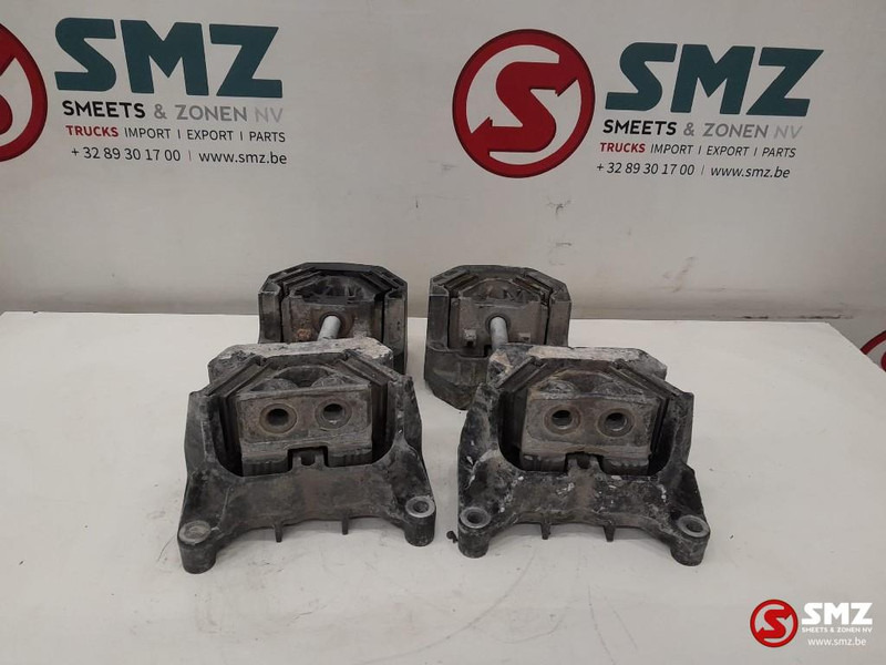 MAN Occ set motorsteunen MAN - Engine mount for Truck: picture 3 MAN Occ set motorsteunen MAN - Engine mount for Truck: picture 3