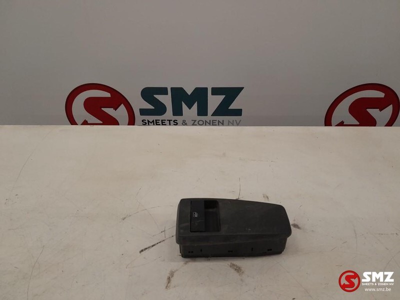 MAN Occ vensterschakelaar MAN TGS 81258067095 - Cab and interior for Truck: picture 2 MAN Occ vensterschakelaar MAN TGS 81258067095 - Cab and interior for Truck: picture 2