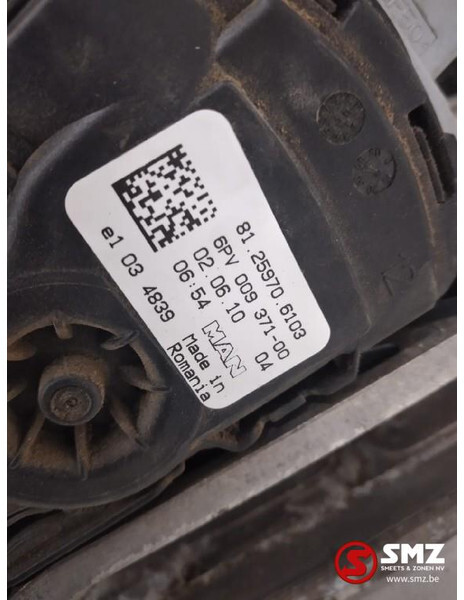 MAN Occ voetremventiel + gaspedaal MAN TGS 81521306298 - Cab and interior for Truck: picture 5 MAN Occ voetremventiel + gaspedaal MAN TGS 81521306298 - Cab and interior for Truck: picture 5