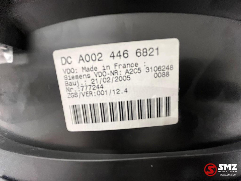 Mercedes-Benz Instrumentenpaneel mercedes sprinter W903 W904 - Dashboard for Truck: picture 4 Mercedes-Benz Instrumentenpaneel mercedes sprinter W903 W904 - Dashboard for Truck: picture 4