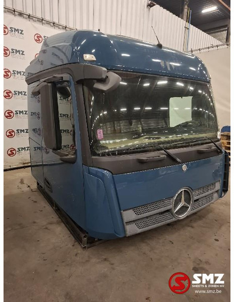 Mercedes-Benz Occ cabine Mercedes Actros MP4 - Cab and interior for Truck: picture 2 Mercedes-Benz Occ cabine Mercedes Actros MP4 - Cab and interior for Truck: picture 2