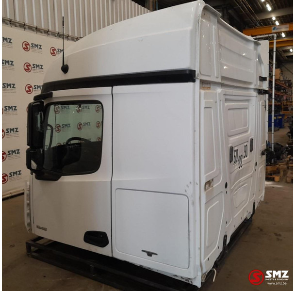 Mercedes-Benz Occ cabine Mercedes - Cab and interior for Truck: picture 4 Mercedes-Benz Occ cabine Mercedes - Cab and interior for Truck: picture 4