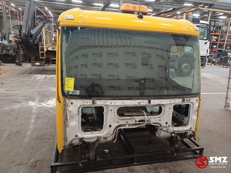 Mercedes-Benz Occ cabine Mercedes - Cab and interior for Truck: picture 1 Mercedes-Benz Occ cabine Mercedes - Cab and interior for Truck: picture 1