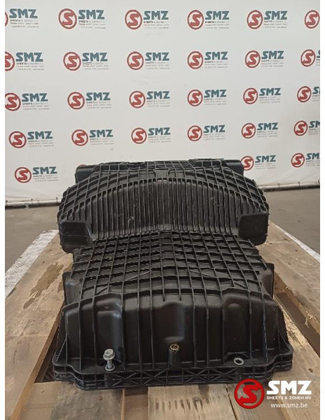 Mercedes-Benz Occ carterpan OM471 Mercedes - Crankcase for Truck: picture 4 Mercedes-Benz Occ carterpan OM471 Mercedes - Crankcase for Truck: picture 4