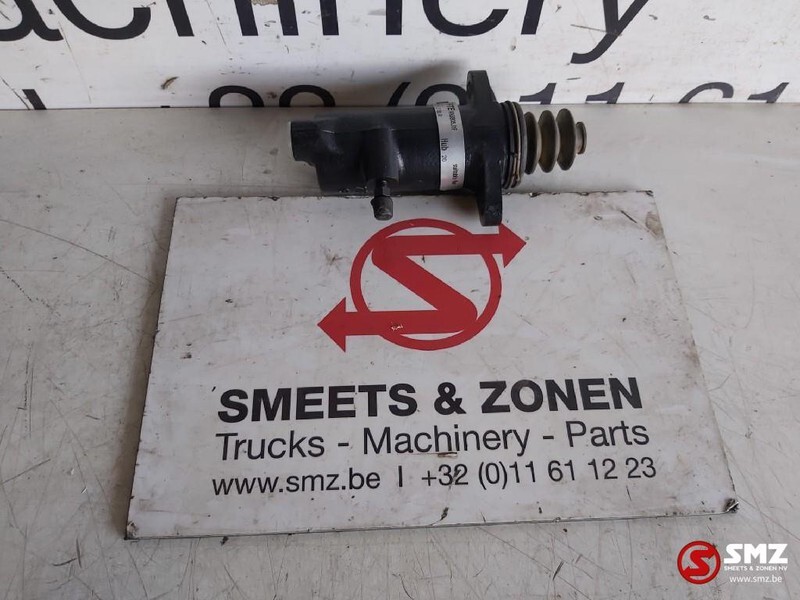 Mercedes-Benz Occ hoofdcilinder koppeling - Clutch cylinder for Truck: picture 1 Mercedes-Benz Occ hoofdcilinder koppeling - Clutch cylinder for Truck: picture 1
