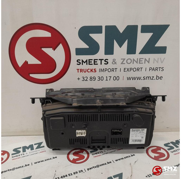 Mercedes-Benz Occ instrumentenpaneel Mercedes - Dashboard for Truck: picture 2 Mercedes-Benz Occ instrumentenpaneel Mercedes - Dashboard for Truck: picture 2