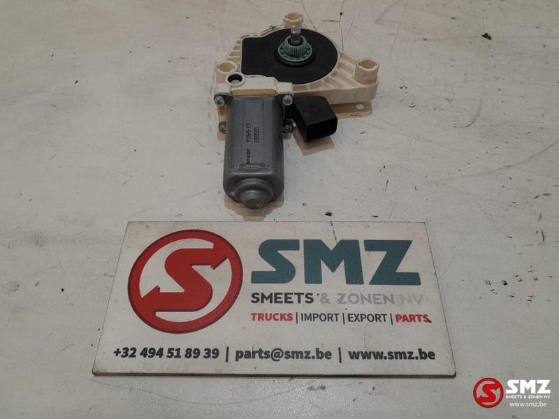 Mercedes-Benz Occ raamliftmotor Mercedes - Door and parts for Truck: picture 3 Mercedes-Benz Occ raamliftmotor Mercedes - Door and parts for Truck: picture 3
