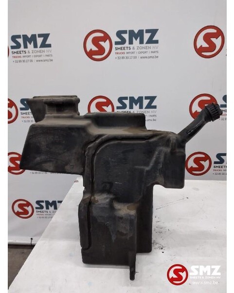 Mercedes-Benz Occ ruitenwisservloeistoftank Mercedes Actros MP4 - Wiper for Truck: picture 2 Mercedes-Benz Occ ruitenwisservloeistoftank Mercedes Actros MP4 - Wiper for Truck: picture 2