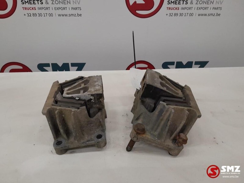 Mercedes-Benz Occ set motorsteunen Mercedes Actros 1831 A9412415 - Engine mount for Truck: picture 4 Mercedes-Benz Occ set motorsteunen Mercedes Actros 1831 A9412415 - Engine mount for Truck: picture 4