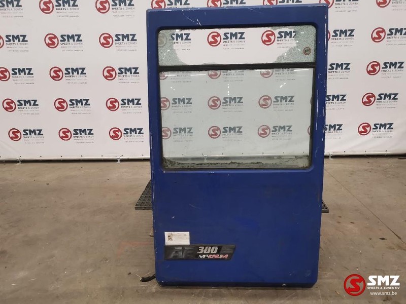 Renault Occ Deur links Renault Magnum AE 380 - Door and parts for Truck: picture 1 Renault Occ Deur links Renault Magnum AE 380 - Door and parts for Truck: picture 1