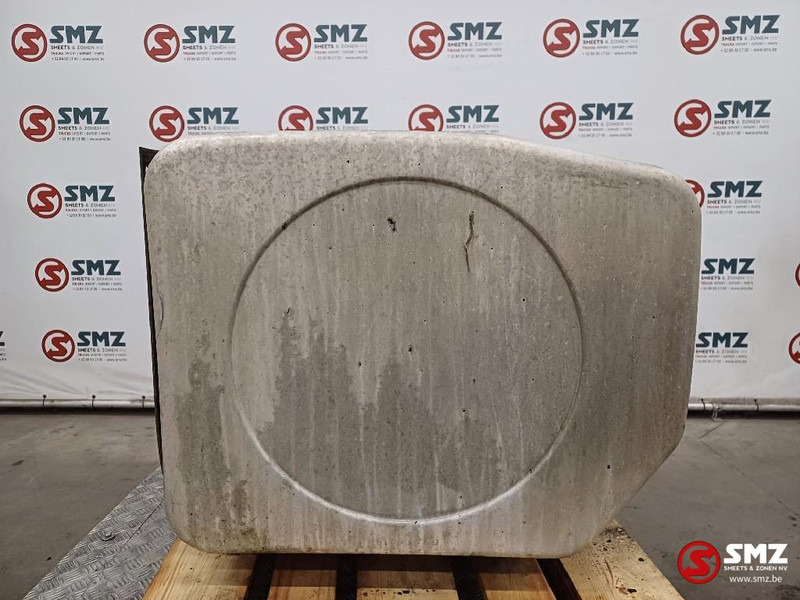 Renault Occ brandstoftank 400L Renault - Fuel tank for Truck: picture 4 Renault Occ brandstoftank 400L Renault - Fuel tank for Truck: picture 4