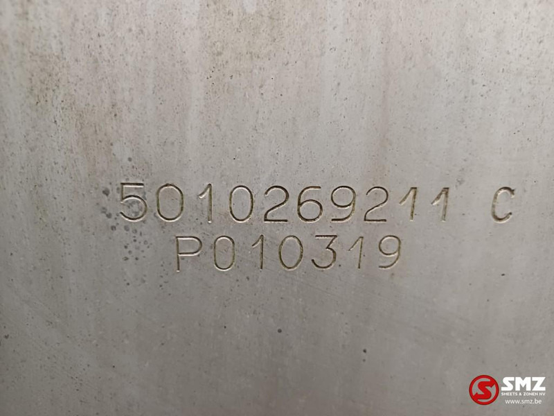 Renault Occ brandstoftank 400L Renault - Fuel tank for Truck: picture 5 Renault Occ brandstoftank 400L Renault - Fuel tank for Truck: picture 5