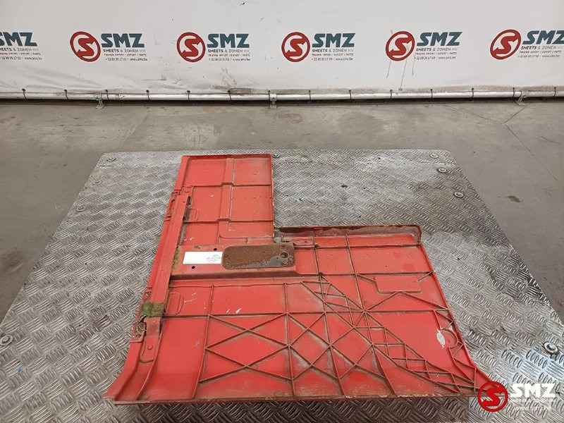 Renault Occ cabineafdekking rechts Renault - Cab and interior for Truck: picture 2 Renault Occ cabineafdekking rechts Renault - Cab and interior for Truck: picture 2