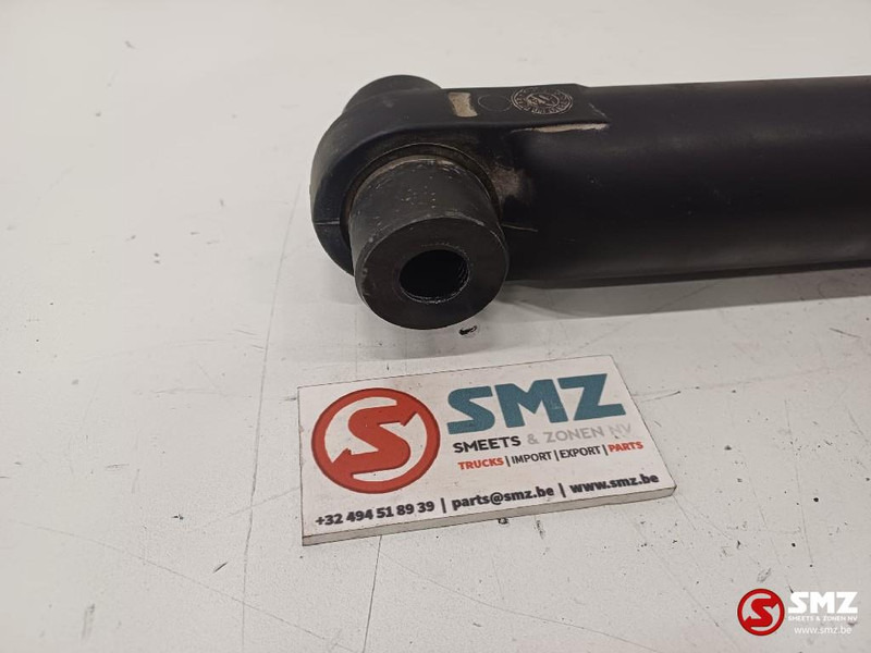 Renault Occ cabinekantelcilinder Renault - Frame/ Chassis for Truck: picture 3 Renault Occ cabinekantelcilinder Renault - Frame/ Chassis for Truck: picture 3