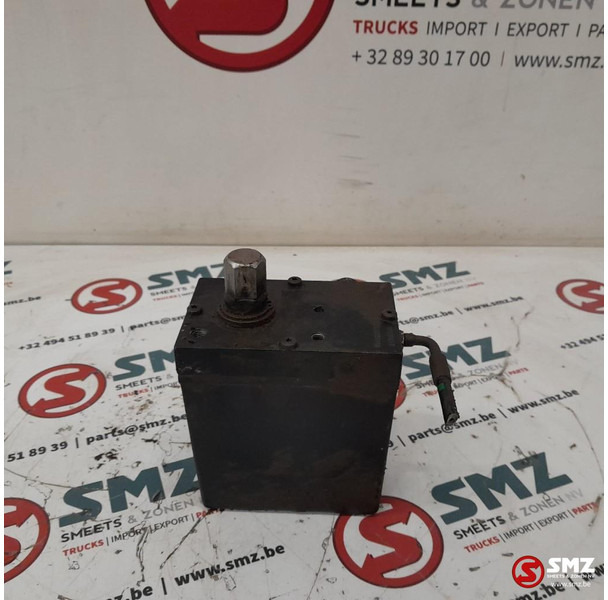 Renault Occ cabinekantelpomp Renault - Frame/ Chassis for Truck: picture 3 Renault Occ cabinekantelpomp Renault - Frame/ Chassis for Truck: picture 3