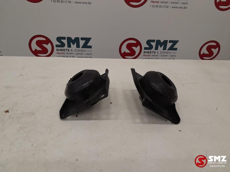 Renault Occ set motorsteunen vooraan - Engine mount for Truck: picture 1 Renault Occ set motorsteunen vooraan - Engine mount for Truck: picture 1