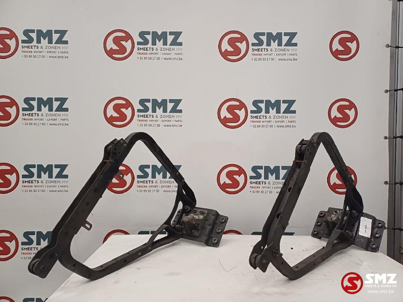 Renault Occ set side skirt steunen Renault - Frame/ Chassis for Truck: picture 2 Renault Occ set side skirt steunen Renault - Frame/ Chassis for Truck: picture 2