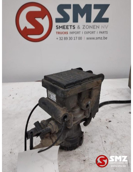 MAN Occ EBS vooras modulator MAN TGX 81521066067 K0502 - Spare parts for Truck: picture 2 MAN Occ EBS vooras modulator MAN TGX 81521066067 K0502 - Spare parts for Truck: picture 2