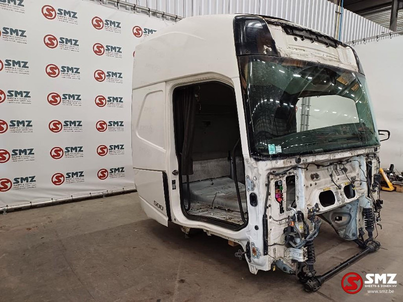 Volvo Occ Cabine Volvo FH4 met schade - Cab and interior for Truck: picture 3 Volvo Occ Cabine Volvo FH4 met schade - Cab and interior for Truck: picture 3