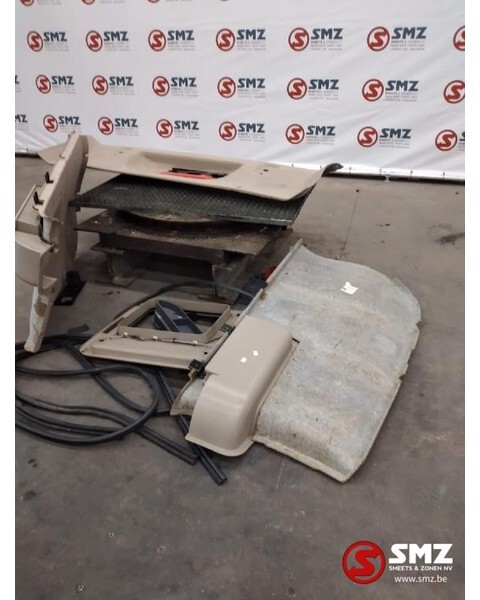 Volvo Occ Interieurdelen Volvo FH4 L2H1 - Cab and interior for Truck: picture 3 Volvo Occ Interieurdelen Volvo FH4 L2H1 - Cab and interior for Truck: picture 3