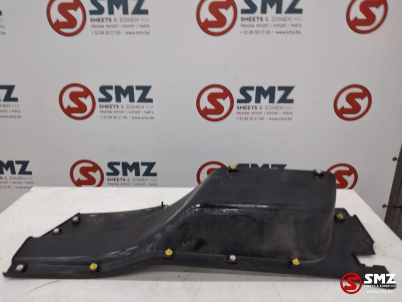 Volvo Occ opstap rechts Volvo FH4 - Cab and interior for Truck: picture 2 Volvo Occ opstap rechts Volvo FH4 - Cab and interior for Truck: picture 2