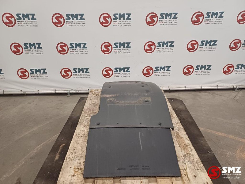 Volvo Occ spatbord cabine achter L/R Volvo - Body and exterior for Truck: picture 1 Volvo Occ spatbord cabine achter L/R Volvo - Body and exterior for Truck: picture 1