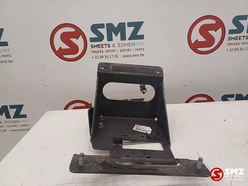 Volvo Occ spatbordsteun vooras rechtsachter Volvo - Body and exterior for Truck: picture 1 Volvo Occ spatbordsteun vooras rechtsachter Volvo - Body and exterior for Truck: picture 1