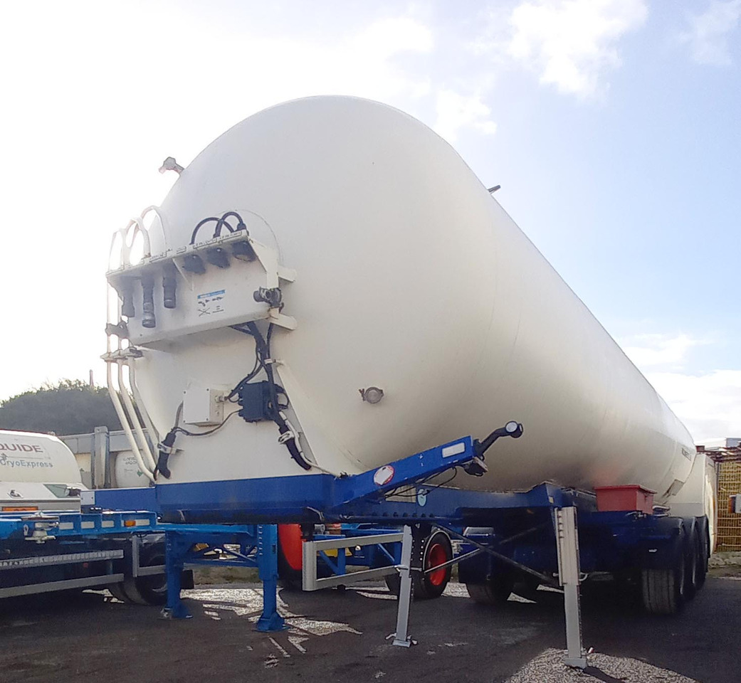 AGA Cryo Gas tank semi-trailer cryogenic used for nitrogen, argon, oxygen, LIN, LOX, LAR. - Tank semi-trailer: picture 2 AGA Cryo Gas tank semi-trailer cryogenic used for nitrogen, argon, oxygen, LIN, LOX, LAR. - Tank semi-trailer: picture 2