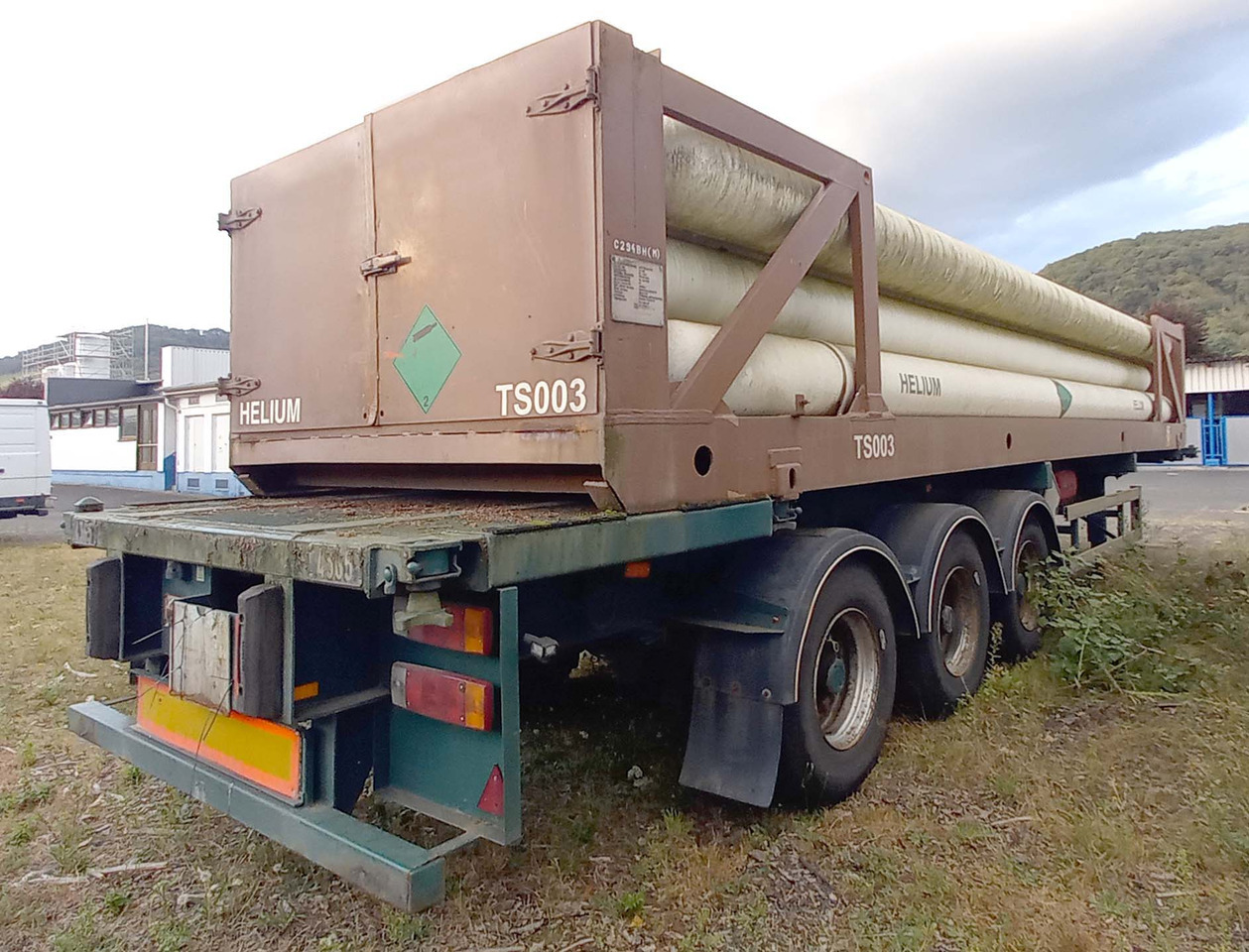 FRUEHAUF Gas, compressed helium, hydrogen, Wasserstoff, 196 bar - Tank semi-trailer: picture 3 FRUEHAUF Gas, compressed helium, hydrogen, Wasserstoff, 196 bar - Tank semi-trailer: picture 3