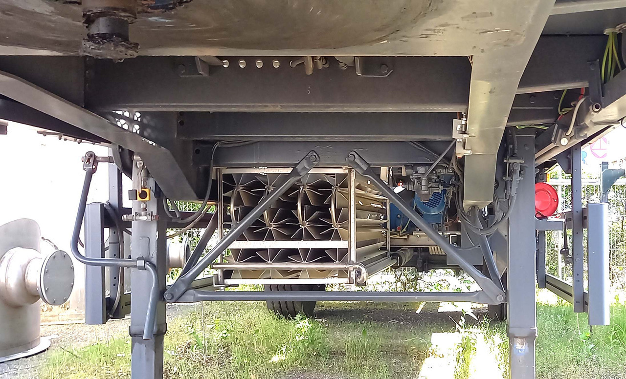 Municipal/ Special vehicle Messer Griesheim Tank semi-trailer LNG/CNG filling station Methan Gas Cryogenic: picture 21