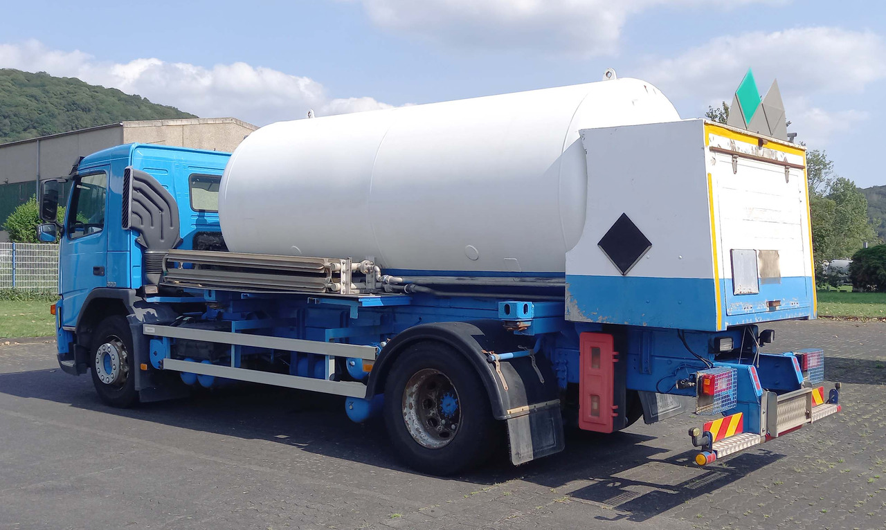 VOLVO Gas oxygen, argon, nitrogen - Tank truck: picture 5 VOLVO Gas oxygen, argon, nitrogen - Tank truck: picture 5